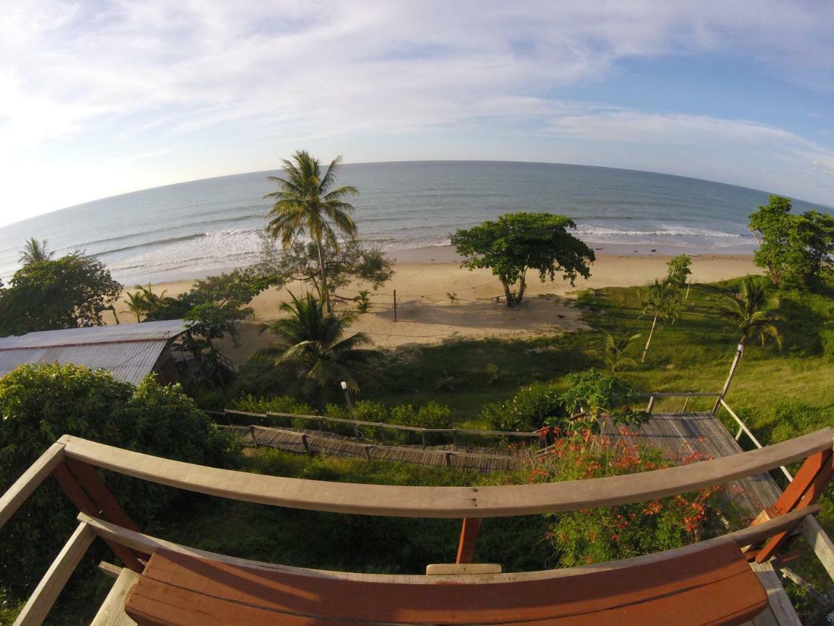 Nagapuri Hotel Kuala Penyu Buitenkant foto